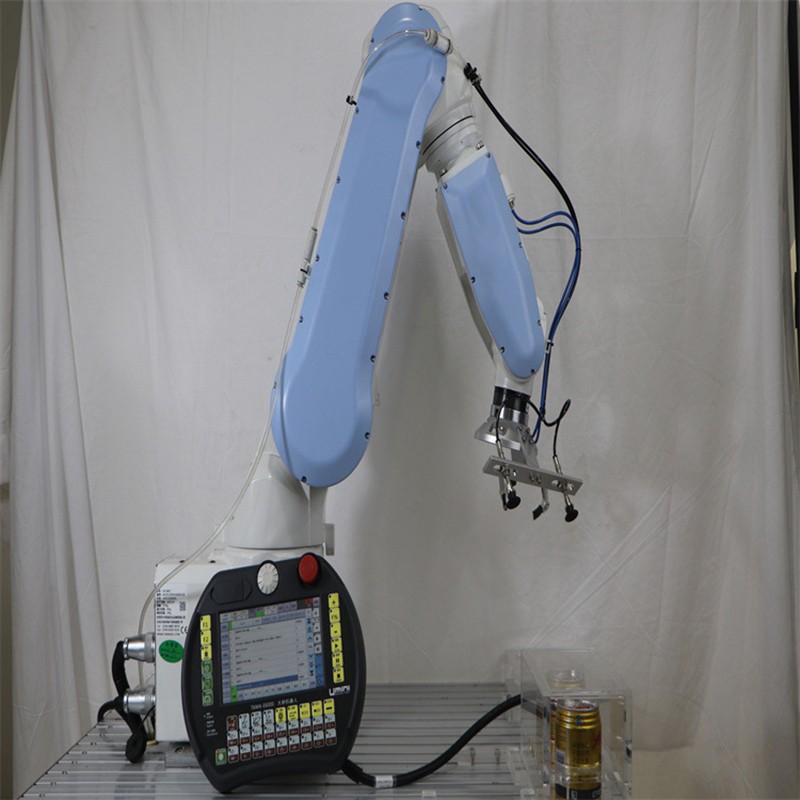 Lightweight collaborative robot arm