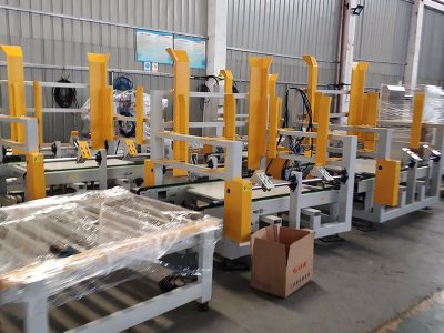 Automatische Palettenmaschine