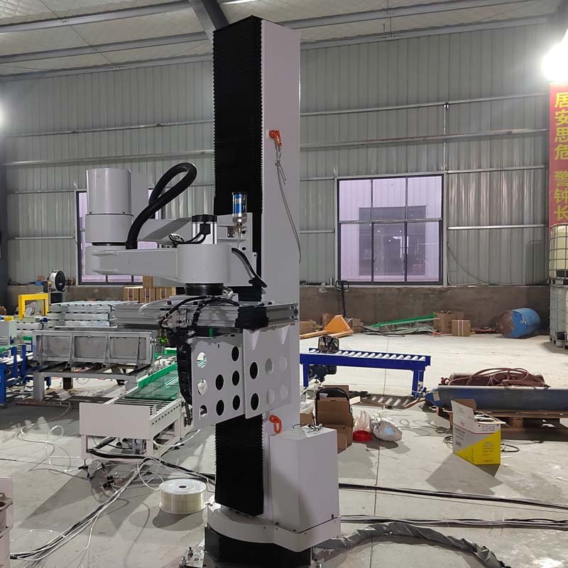 Corrugated paper palletizing robot