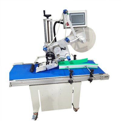 Intelligent automatic double-sided labeling machine