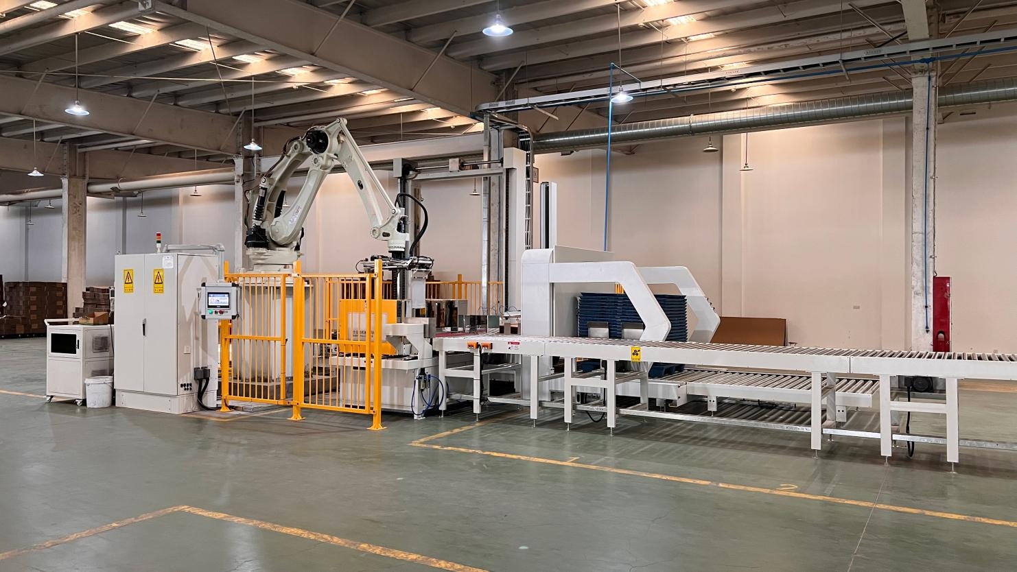 Corrugated paper palletizing production line