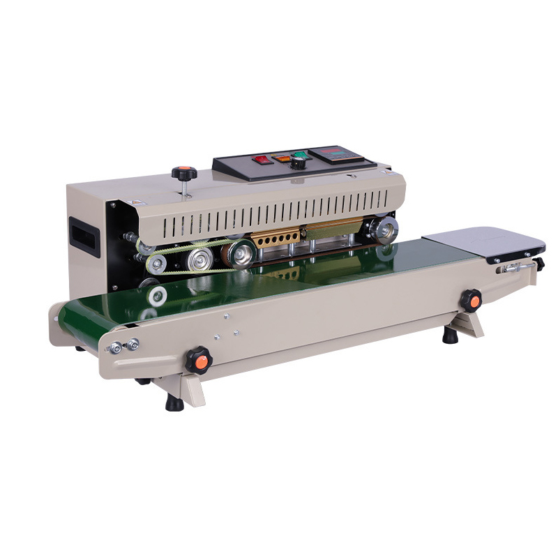 Small sealing packaging machine