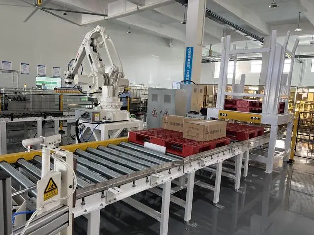 Automatic sealing packing palletizing winding line Automatic sealing packing palletizing winding line