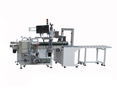Máquina envasadora de tres en raya