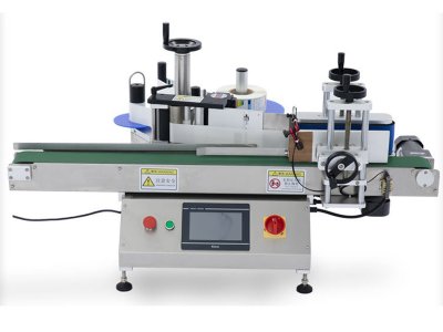 Double-sided labeling machine
