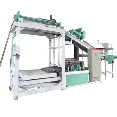 Fully automatic pallet warehouse