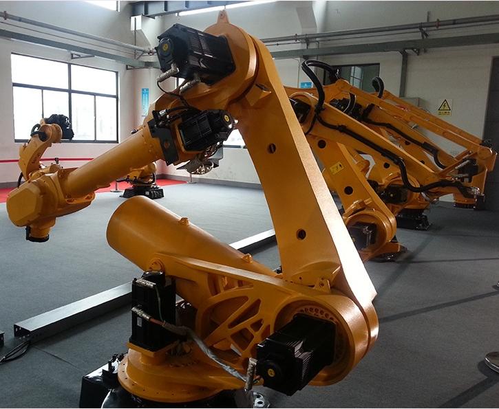 Automatic pallet robot