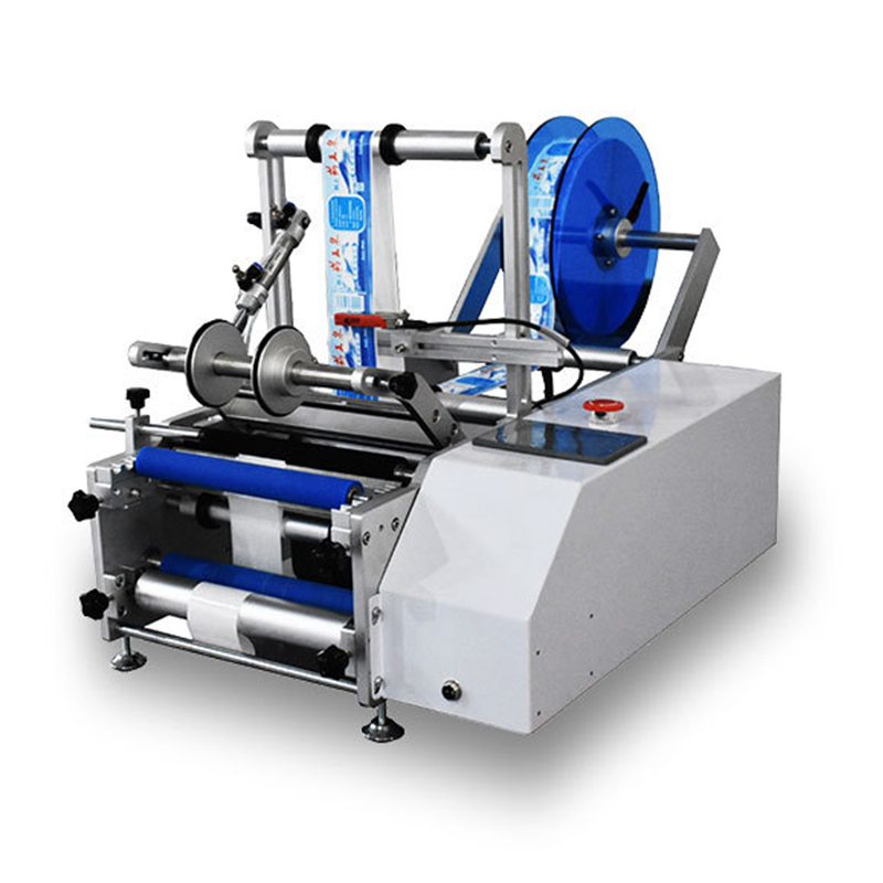 Automatic labeling machine